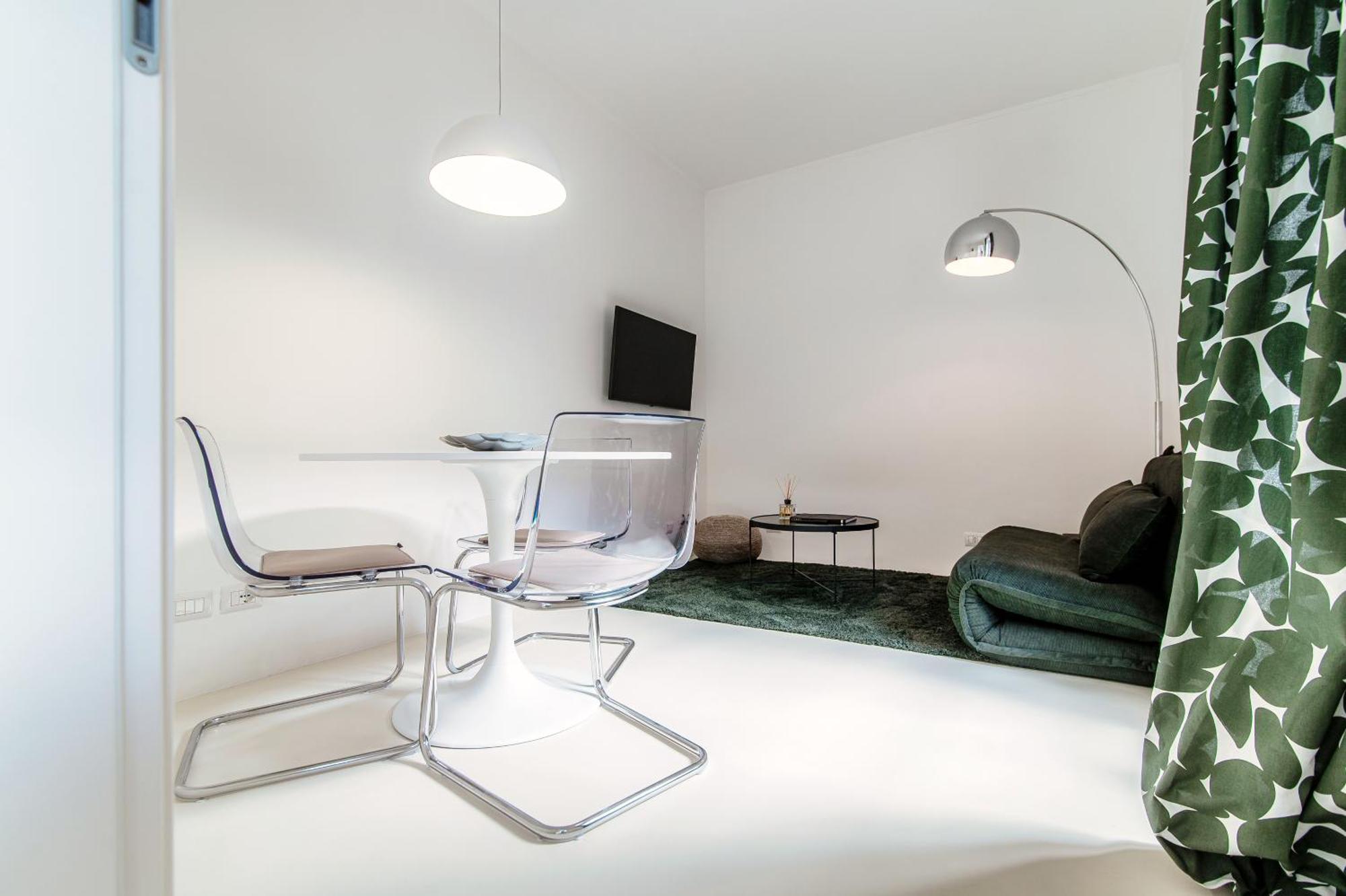 Giuliny Lovely Flat - The House Of Travelers Como Exterior photo