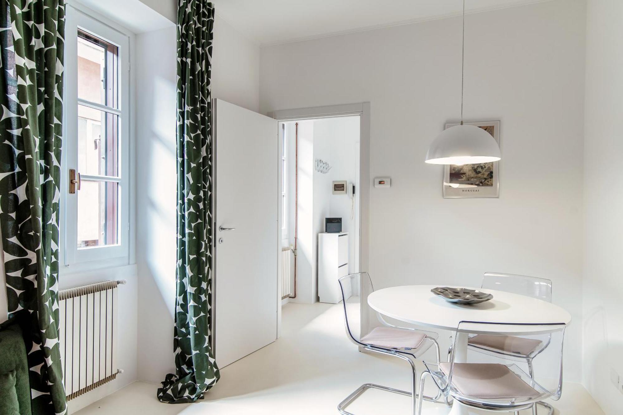 Giuliny Lovely Flat - The House Of Travelers Como Exterior photo