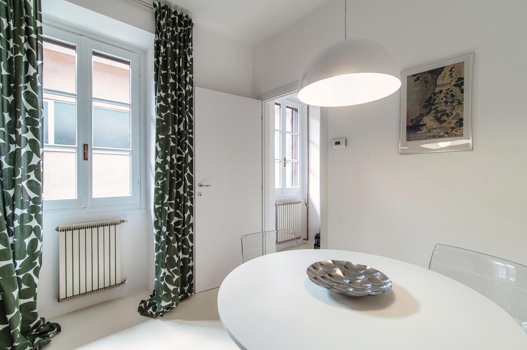 Giuliny Lovely Flat - The House Of Travelers Como Exterior photo